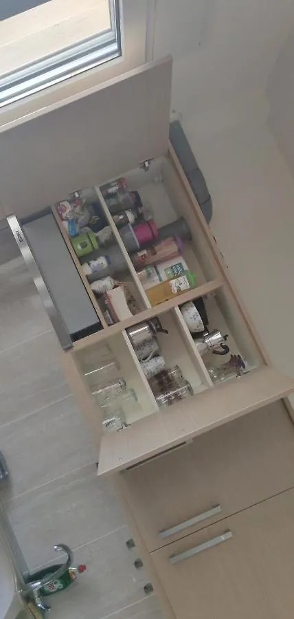 Flogita Apartment 0*,