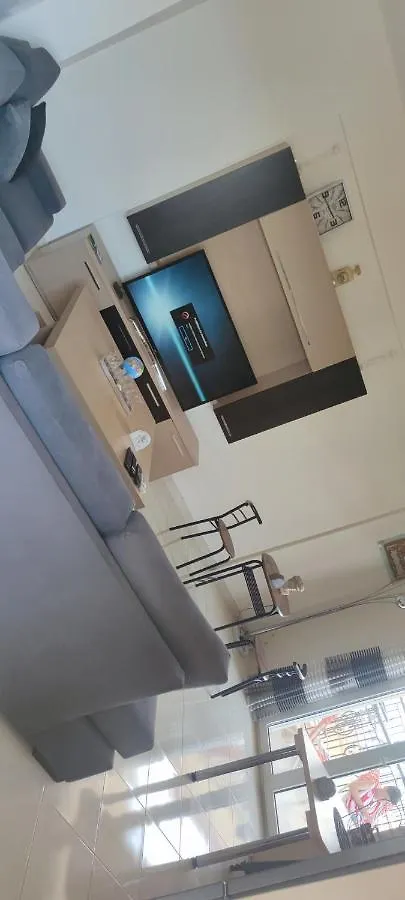 Flogita Apartment 0*,